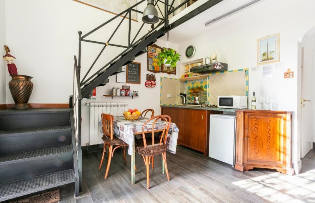 Appartement Ave Cesare à Rome Extérieur photo